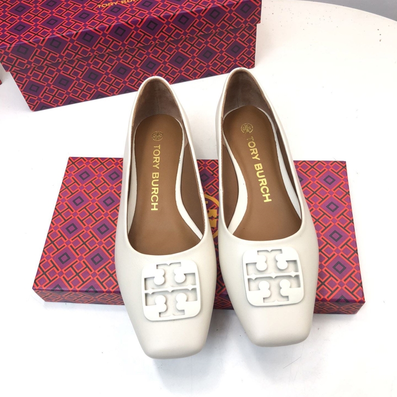 Other flat shoes